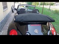 Usata VW Beetle 105 CV (77 kW) 2008 Nero Cabrio