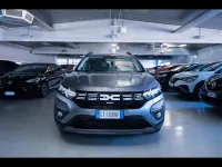 Usata Dacia Jogger Extreme 140 CV (102 kW) 2024 Grigio chiaro Monovolume