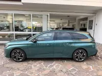 Usata Peugeot 308 SW Allure 131 CV (96 kW) 2022 Blu avatar Station wagon
