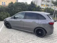 Gebraucht Mercedes B200 Advanced Plus 150 PS (110 kW) 2024 Grau Van / Kleinbus