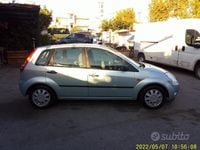 Usata Ford Fiesta 75 CV (55 kW) 2003 Verde Utilitaria