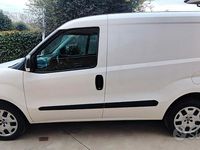 Usata Fiat Doblò Lounge 120 CV (88 kW) 2021 Bianco Monovolume