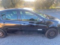 Usata Renault Clio II 75 CV (55 kW) 2011 Nero Berlina