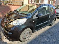 Usata Peugeot 107 68 CV (50 kW) 2005 Nero Utilitaria