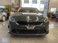 Usata Kia Ceed 101 CV (74 kW) 2019 Grigio Utilitaria
