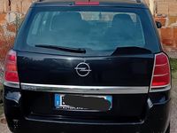 Usata Opel Zafira 101 CV (74 kW) 2007 Nero Monovolume