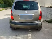 Usata Lancia Musa 90 CV (66 kW) 2007 Marrone Monovolume