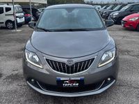 Usata Lancia Ypsilon Gold 69 CV (50 kW) 2022 Argento Utilitaria