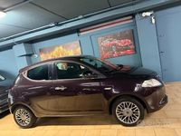 Usata Lancia Ypsilon S 69 CV (50 kW) 2012 Viola Utilitaria