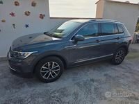Usata VW Tiguan Life 150 CV (110 kW) 2023 Grigio SUV
