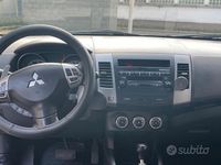 Usata Mitsubishi Outlander Instyle 156 CV (114 kW) 2011 Grigio SUV