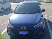 Usata Hyundai i20 Comfort 77 CV (56 kW) 2020 Blu/azzurro Utilitaria