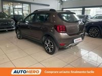 Usata Dacia Sandero 90 CV (66 kW) 2018 Marrone Utilitaria