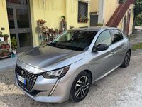 Usata Peugeot 208 Allure 102 CV (75 kW) 2023 Grigio Utilitaria