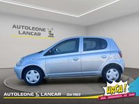 Usata Toyota Yaris Sol 68 CV (50 kW) 2000 Grigio Berlina