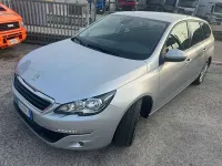 Usata Peugeot 308 SW Business-Line 120 CV (88 kW) 2016 Argento Station wagon