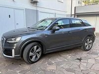 Usata Audi Q2 Sport 116 CV (85 kW) 2017 Grigio SUV