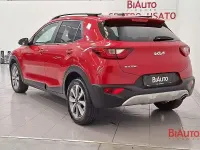 Usata Kia Stonic Style 84 CV (61 kW) 2023 Rosso SUV