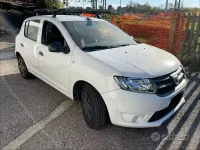 Usata Dacia Sandero 75 CV (55 kW) 2015 Bianco Berlina