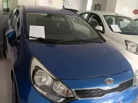 Usata Kia Rio 75 CV (55 kW) 2012 Bluazzurro Berlina