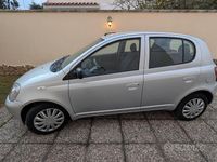 Usata Toyota Yaris 2002 Grigio Berlina