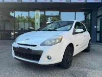 Usata Renault Clio II Dynamique 75 CV (55 kW) 2010 Bianco Utilitaria