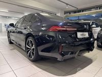 Usata BMW 520 M Sport 197 CV (144 kW) 2024 Blu Berlina