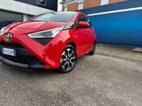 Usata Toyota Aygo Connect Style 72 CV (52 kW) 2019 Rosso Utilitaria