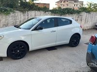 Usata Alfa Romeo Giulietta 120 CV (88 kW) 2012 Bianco Utilitaria