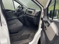 Usata Renault Trafic 120 CV (88 kW) 2015 Bianco Monovolume