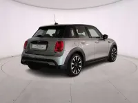 Usata Mini Cooper Essential 136 CV (100 kW) 2022 Melting silver iii Utilitaria