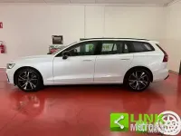 Usata Volvo V60 Ultimate 197 CV (144 kW) 2023 Bianco Station wagon