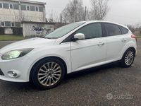 Usata Ford Focus Titanium 115 CV (84 kW) 2011 Bianco Berlina
