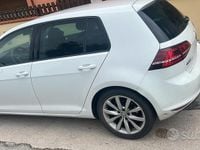 Usata VW Golf VII 110 CV (80 kW) 2015 Bianco Utilitaria