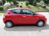 Usata Lancia Ypsilon 69 CV (50 kW) 2017 Rosso Utilitaria