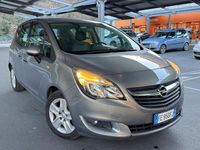Usata Opel Meriva 120 CV (88 kW) 2016 Argento Monovolume