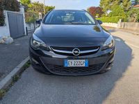 Usata Opel Astra S 110 CV (80 kW) 2015 Nero Station wagon
