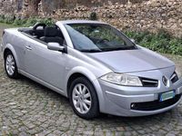 Usata Renault Mégane Cabriolet Dynamique 106 CV (77 kW) 2008 Argento Cabrio