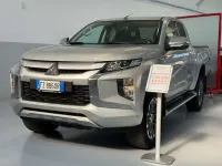 Usata Mitsubishi L200 Select 150 CV (110 kW) 2020 Argento Pick-up