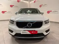 Usata Volvo XC40 Momentum 129 CV (94 kW) 2021 Bianco SUV