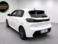 Occasion Peugeot 208 Allure 101 PK (74 kW) 2022 Wit Hatchback