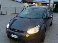 Usata Ford S-MAX Titanium 140 CV (102 kW) 2006 Grigio Monovolume