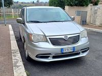 usata Lancia Voyager 2.8L Gold 163cv auto