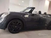 Usata Mini Cooper SD Cabriolet 170 CV (125 kW) 2018 Grigio Cabrio