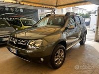 Usata Dacia Duster Lauréate 110 CV (80 kW) 2014 Verde SUV