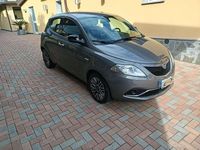 Usata Lancia Ypsilon Platinum 69 CV (50 kW) 2018 Grigio Utilitaria