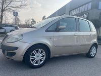 Usata Lancia Musa 95 CV (69 kW) 2007 Oro Monovolume