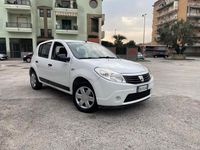Usata Dacia Sandero Ambiance 70 CV (51 kW) 2009 Bianco Berlina