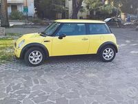 Usata Mini ONE 90 CV (66 kW) 2003 Giallo Utilitaria