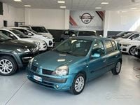 Usata Renault Clio II Expression 75 CV (55 kW) 2003 Blu Berlina